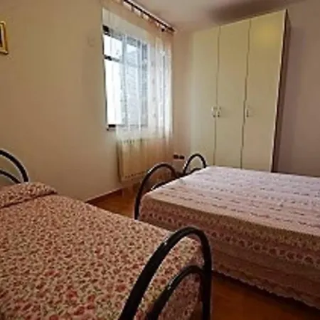 Bilocale Con Terrazza 